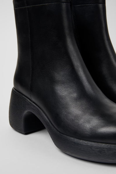 K400784-001 - Camper Thelma II – Black Leather Ankle Boots for