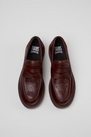 Top view of Twins brown leather loafers with Camper TWINS footbeds